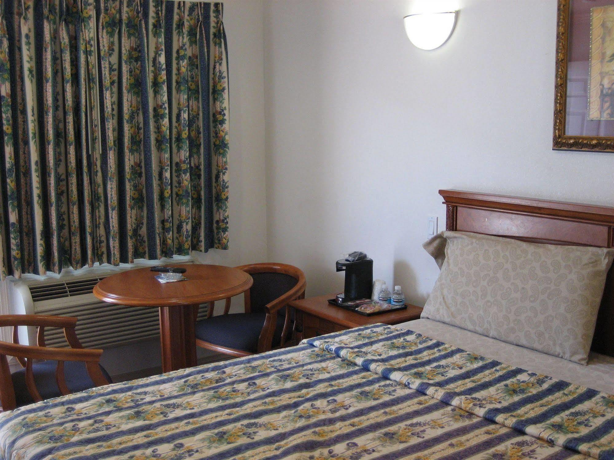 Motel Tower 2*